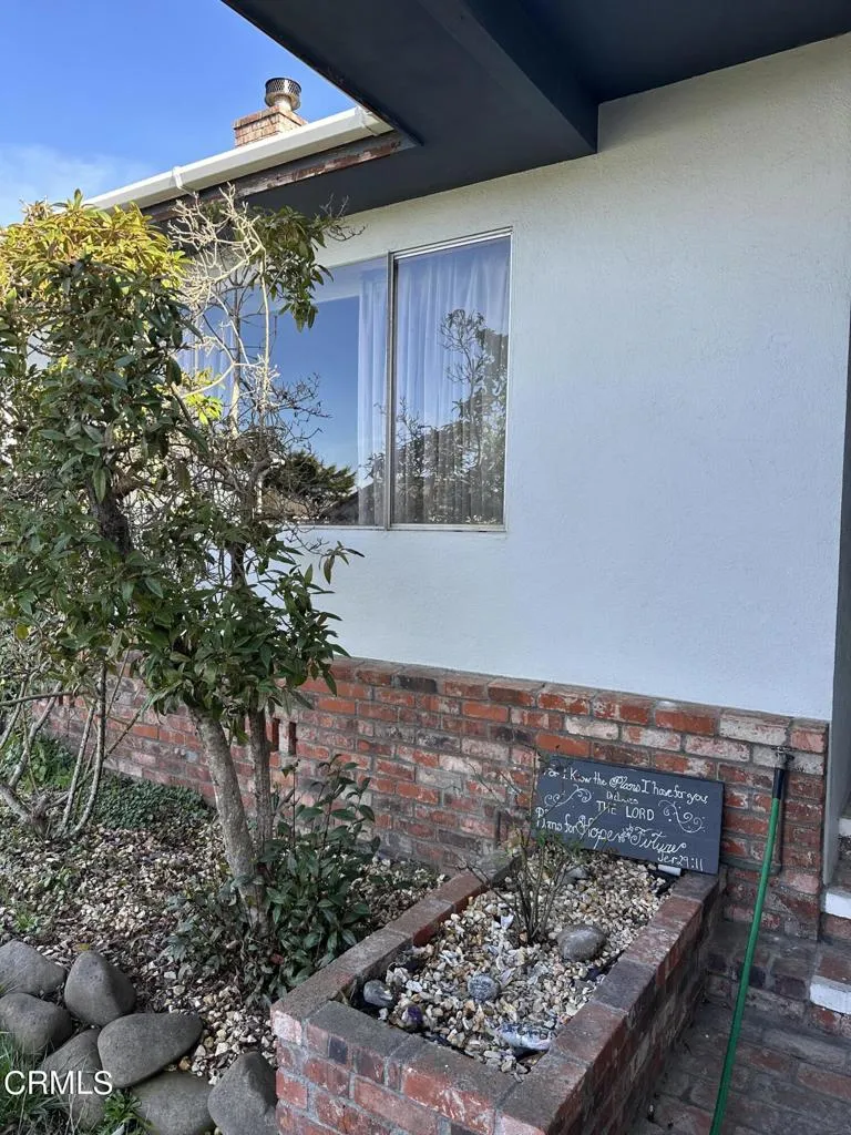 470 Wall Street Street Fort Bragg, CA 95437