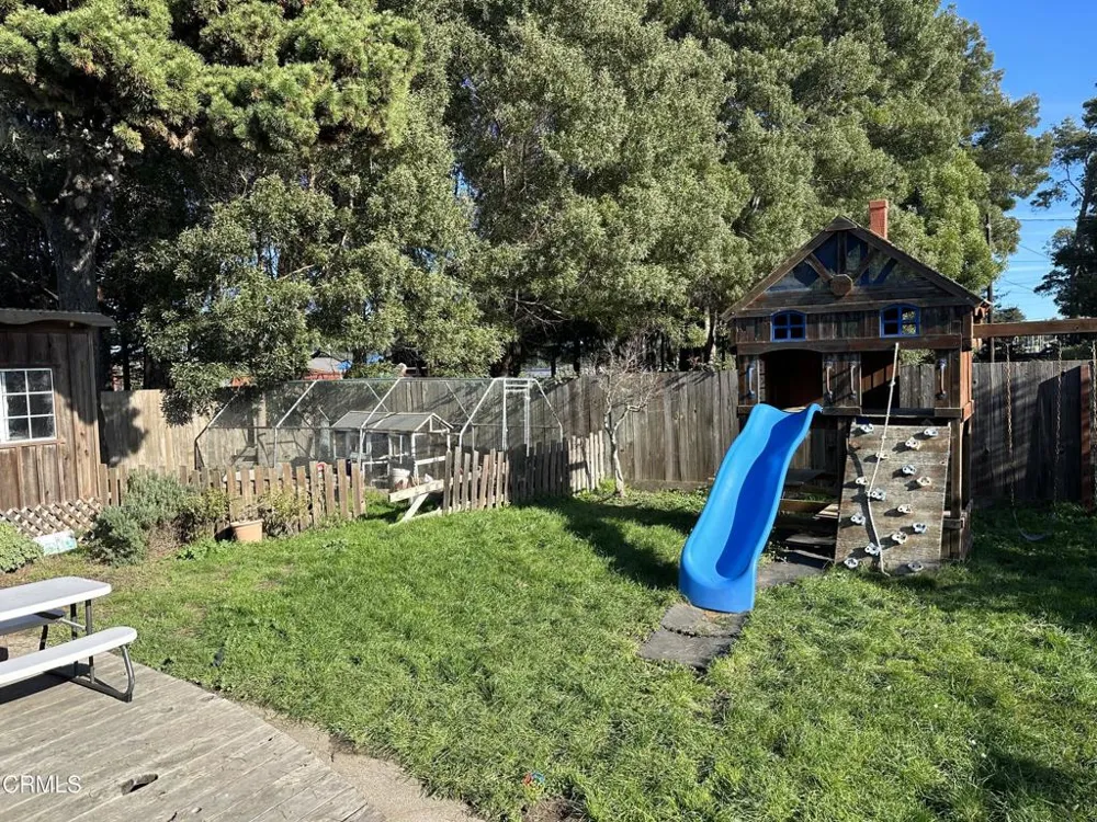470 Wall Street Street Fort Bragg, CA 95437
