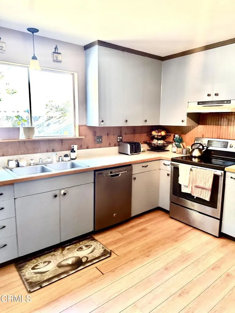 470 Wall Street Street Fort Bragg, CA 95437