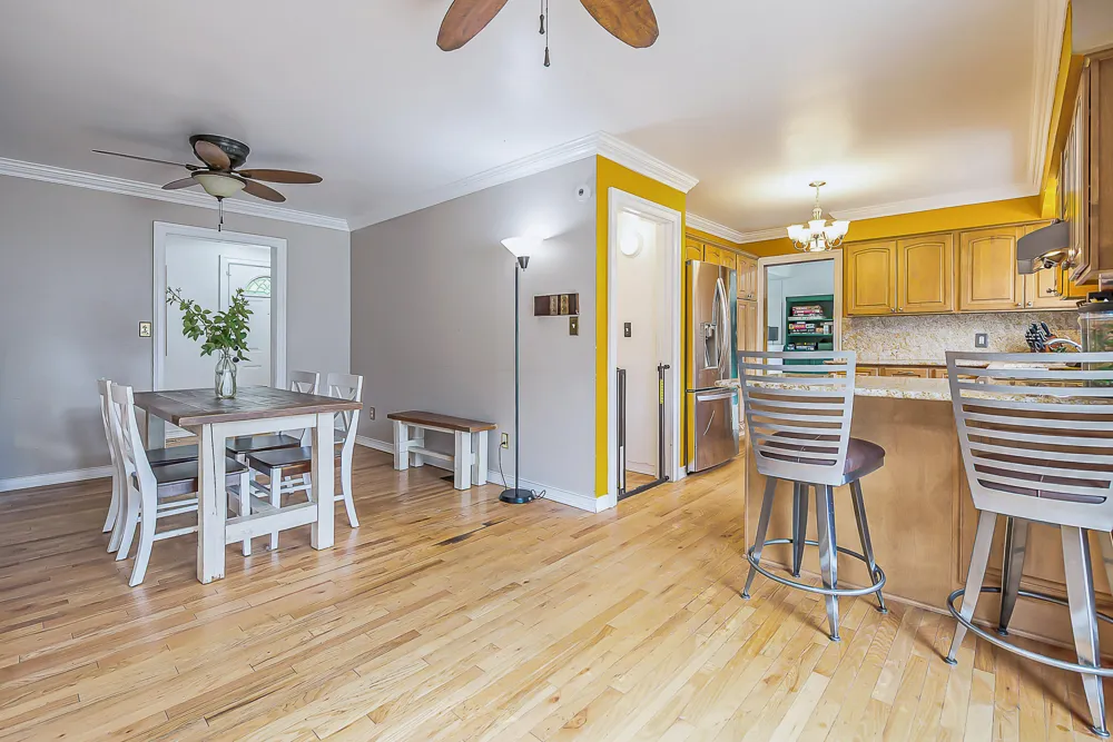 44026 Harmony Lane Belleville, MI 48111