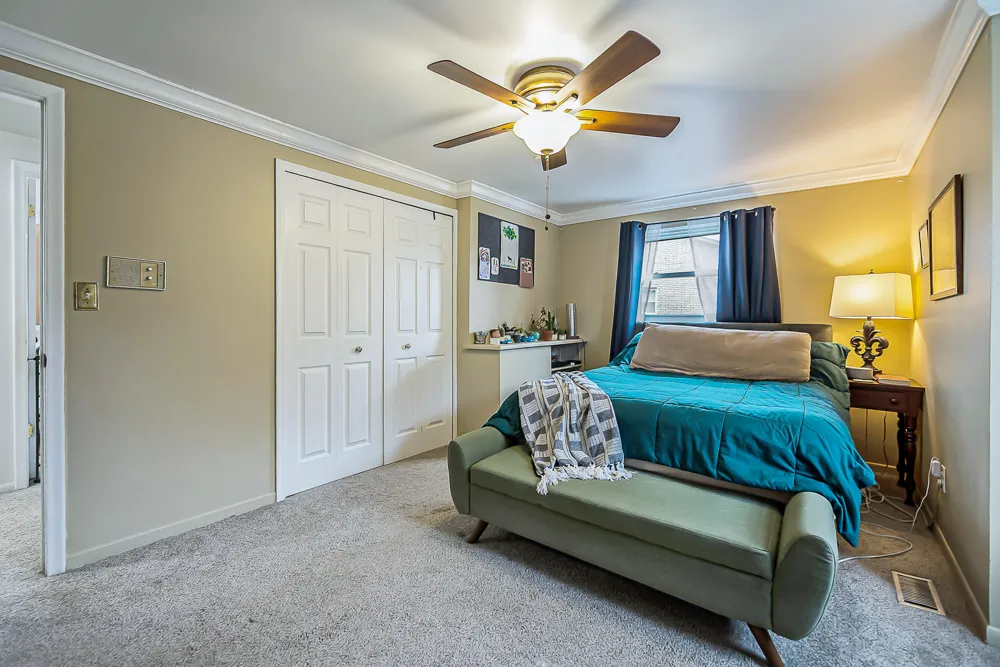 44026 Harmony Lane Belleville, MI 48111