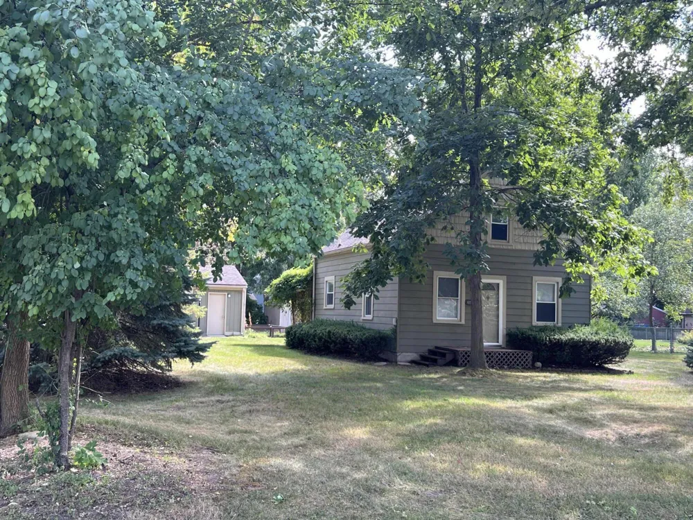686 Troywood Drive Troy, MI 48083
