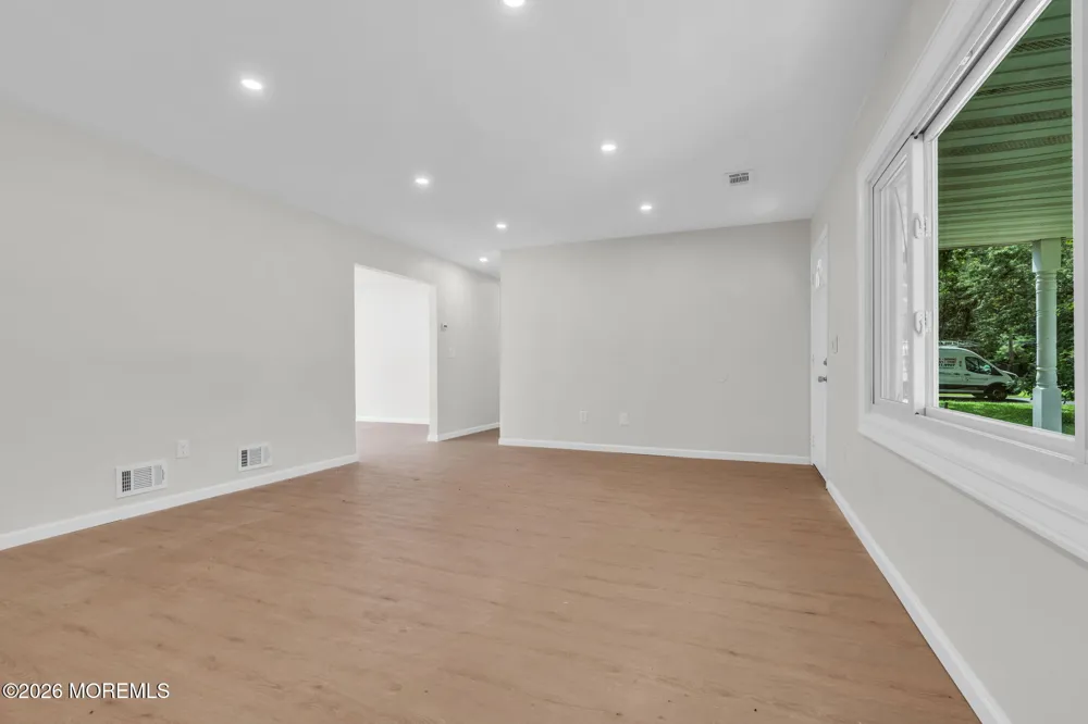 875 Bowman Road Jackson, NJ 08527