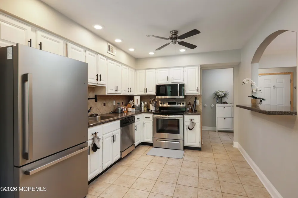 145 Central Avenue #10B Island Heights, NJ 08732