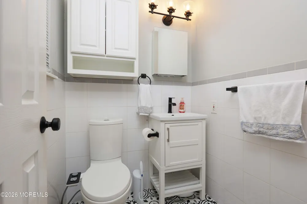 145 Central Avenue #10B Island Heights, NJ 08732