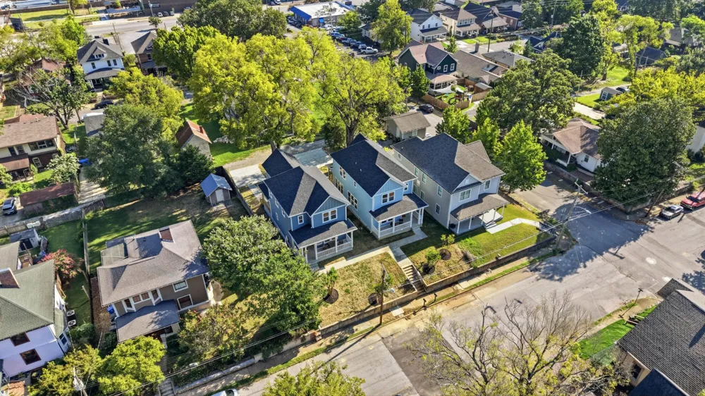 1513 Chamberlain Avenue Chattanooga, TN 37404