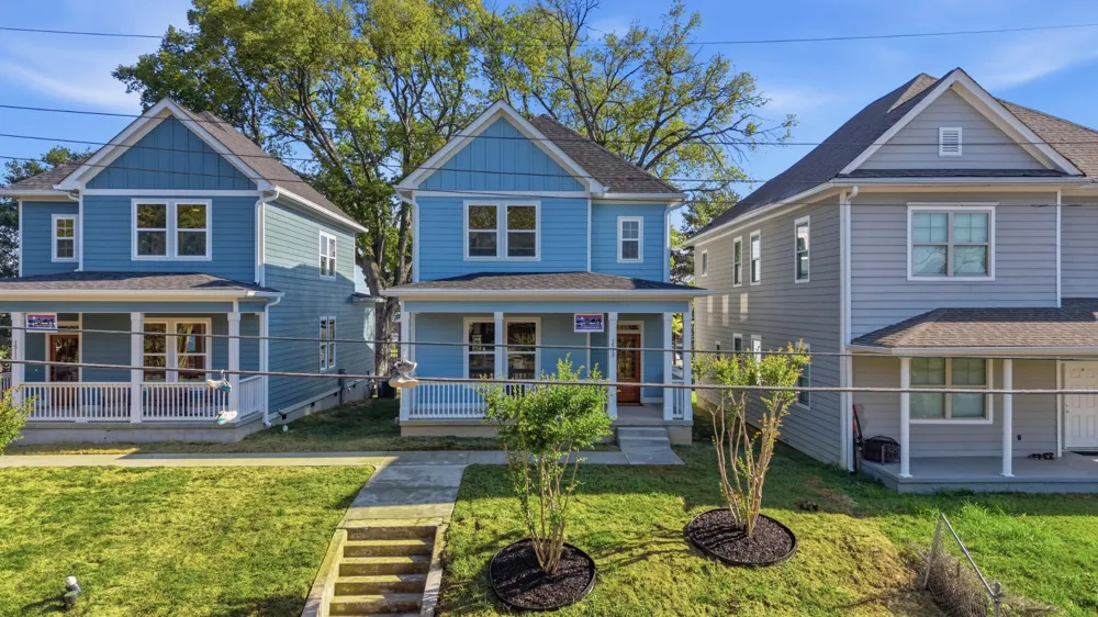 1513 Chamberlain Avenue Chattanooga, TN 37404