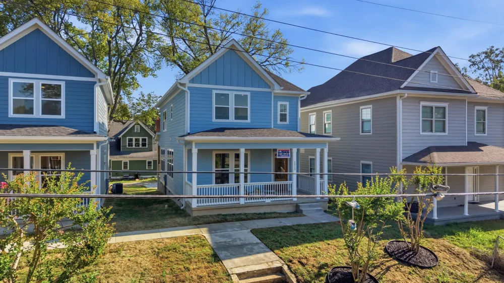 1513 Chamberlain Avenue Chattanooga, TN 37404