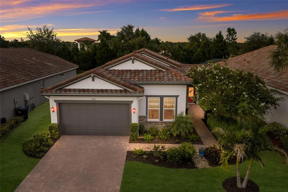 13807 AMERICAN PRAIRIE PLACE Lakewood Ranch, FL 34211