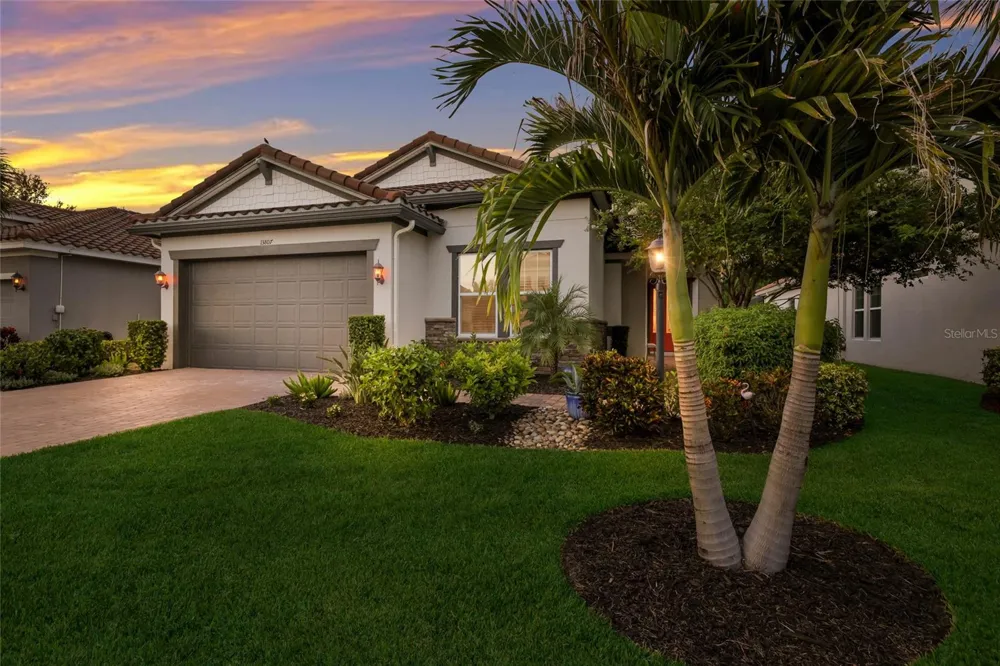 13807 AMERICAN PRAIRIE PLACE Lakewood Ranch, FL 34211