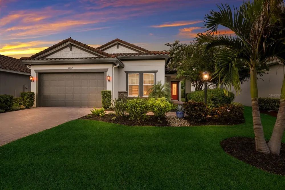 13807 AMERICAN PRAIRIE PLACE Lakewood Ranch, FL 34211