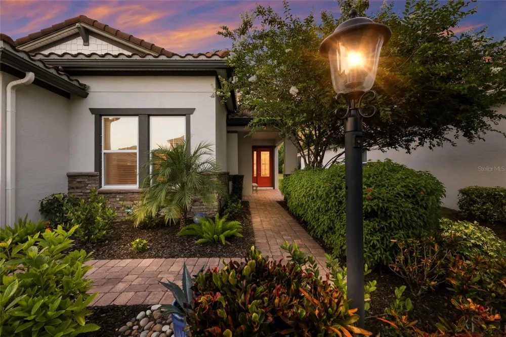 13807 AMERICAN PRAIRIE PLACE Lakewood Ranch, FL 34211