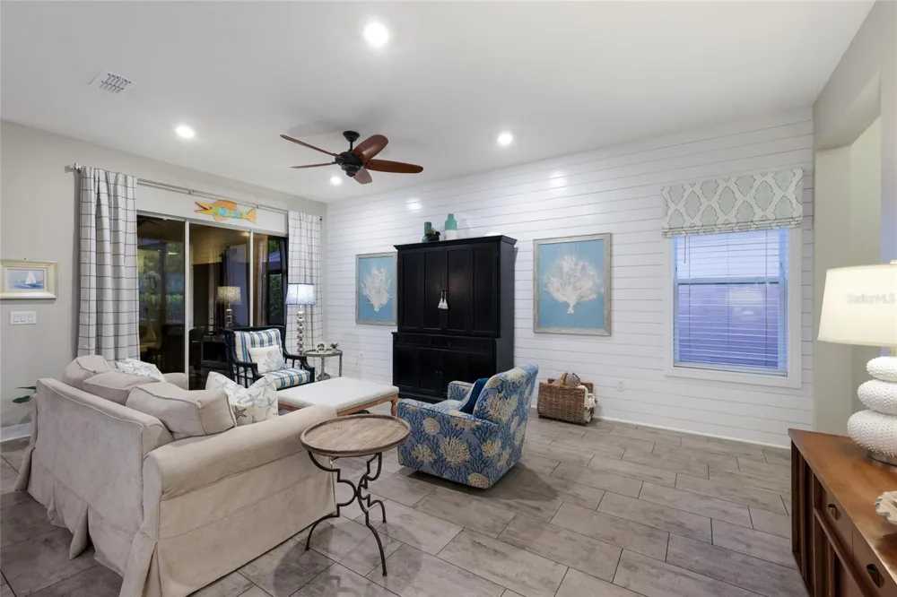 13807 AMERICAN PRAIRIE PLACE Lakewood Ranch, FL 34211