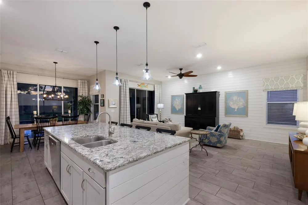 13807 AMERICAN PRAIRIE PLACE Lakewood Ranch, FL 34211