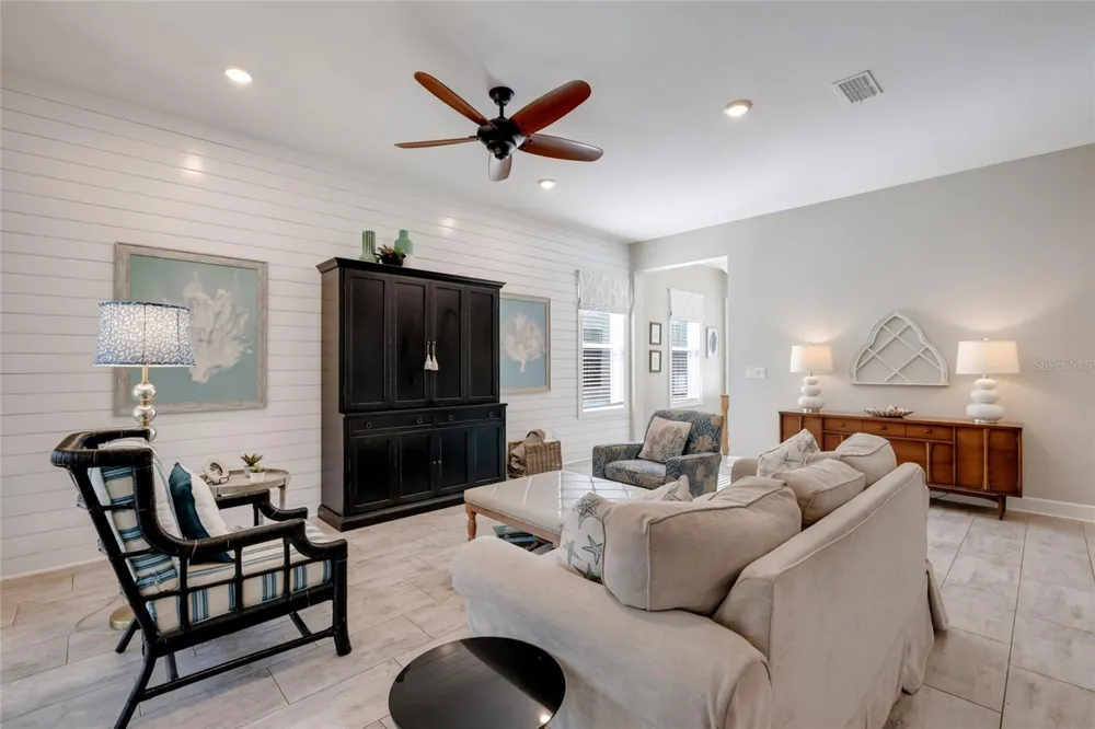 13807 AMERICAN PRAIRIE PLACE Lakewood Ranch, FL 34211