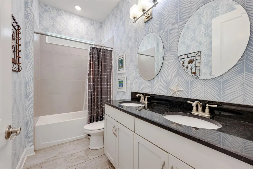 13807 AMERICAN PRAIRIE PLACE Lakewood Ranch, FL 34211