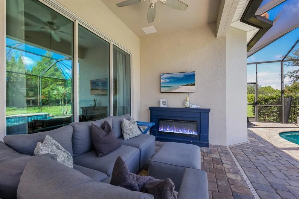 13807 AMERICAN PRAIRIE PLACE Lakewood Ranch, FL 34211