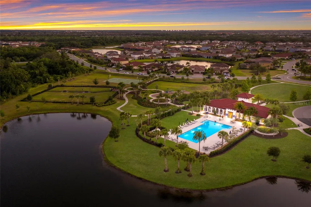 13807 AMERICAN PRAIRIE PLACE Lakewood Ranch, FL 34211