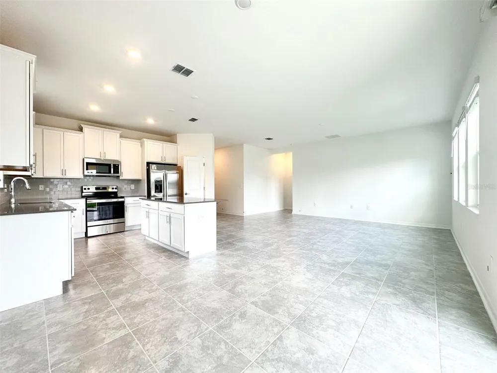 4189 BABBLING BROOK WAY Kissimmee, FL 34746