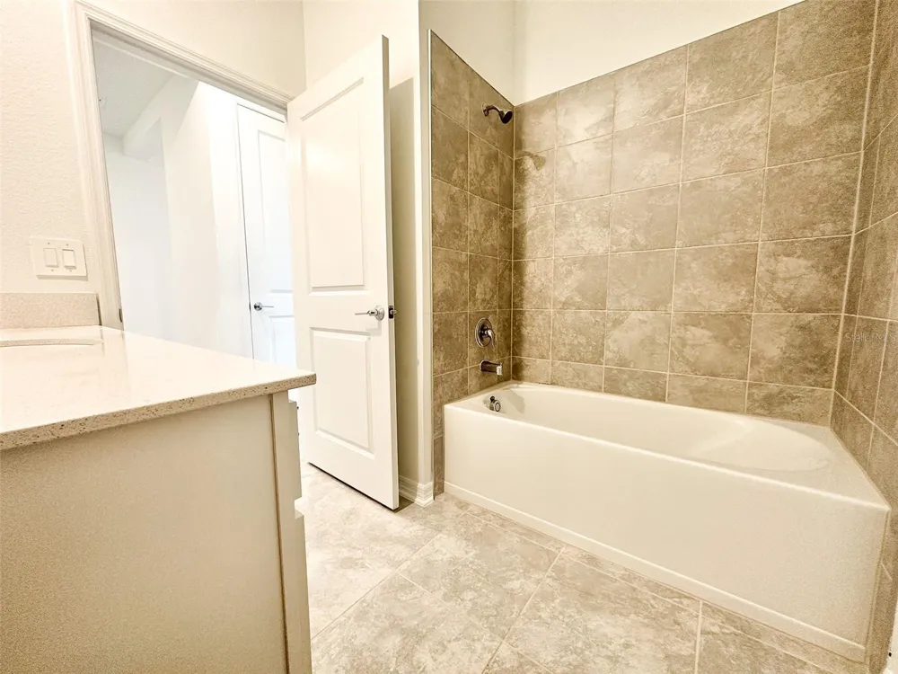 4189 BABBLING BROOK WAY Kissimmee, FL 34746