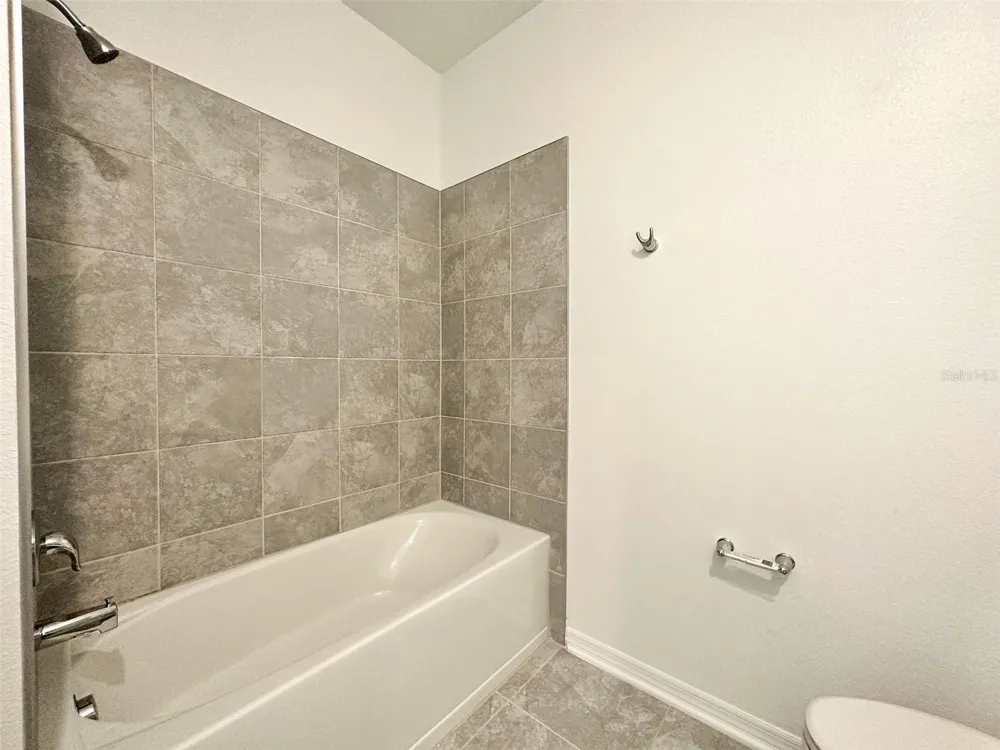 4189 BABBLING BROOK WAY Kissimmee, FL 34746