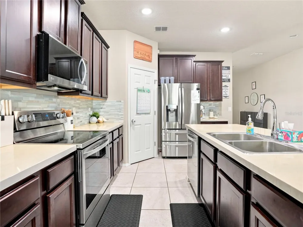 15561 STONE HOUSE DRIVE Brooksville, FL 34604