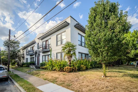 5305 Reiger Avenue #3