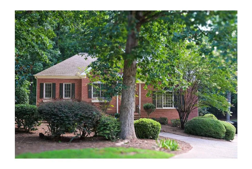 3885 Waterford Drive Suwanee, GA 30024