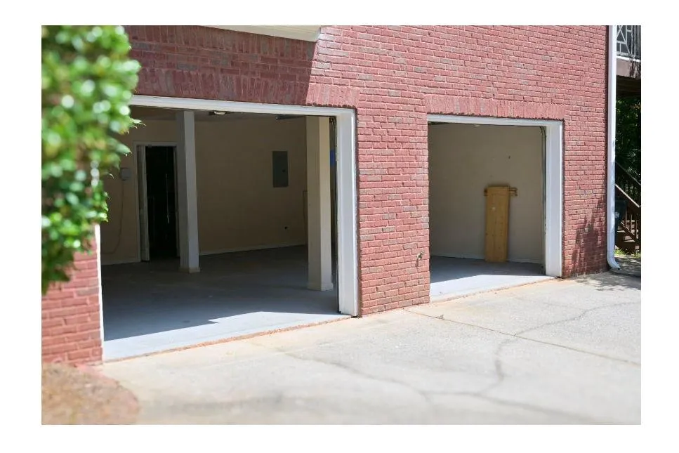3885 Waterford Drive Suwanee, GA 30024