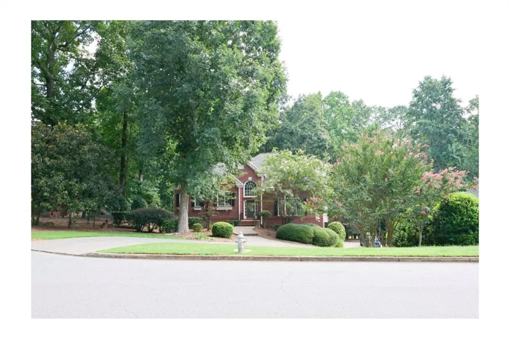 3885 Waterford Drive Suwanee, GA 30024