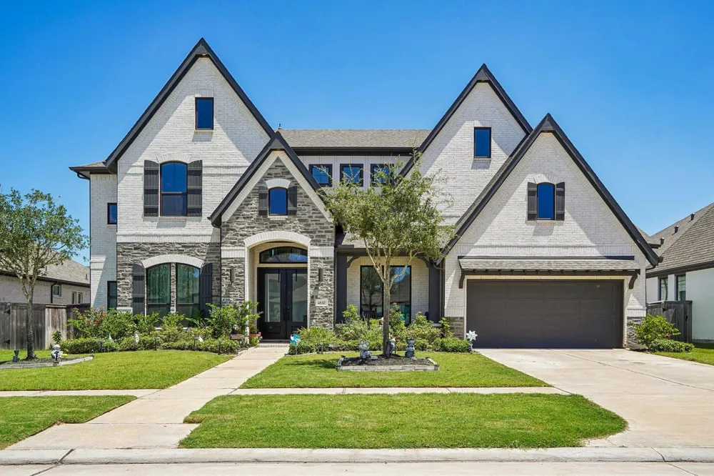 4830 Parkgate Avenue Fulshear, TX 77441