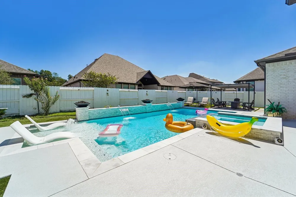 4830 Parkgate Avenue Fulshear, TX 77441