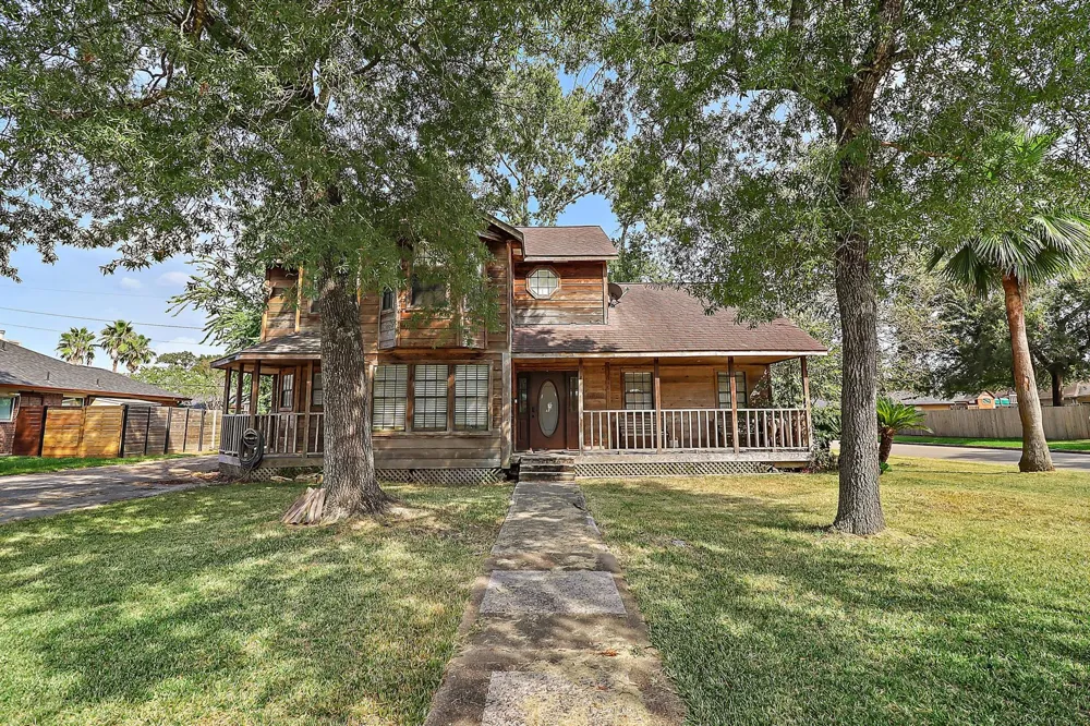 17502 Port O Call Street Crosby, TX 77532