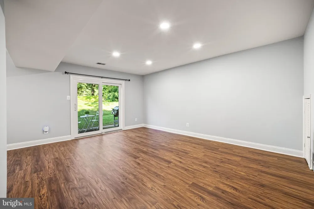 402 DANOR COURT Chesterbrook, PA 19087