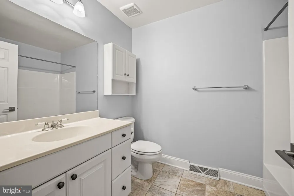 402 DANOR COURT Chesterbrook, PA 19087