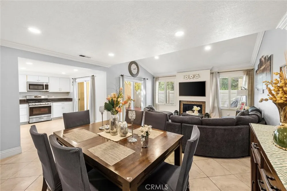 1183 Mountain Gate Upland, CA 91786
