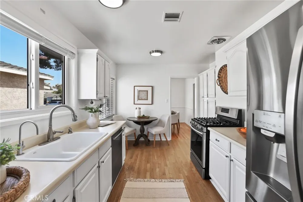 3929 Karen avenue Long Beach, CA 90808