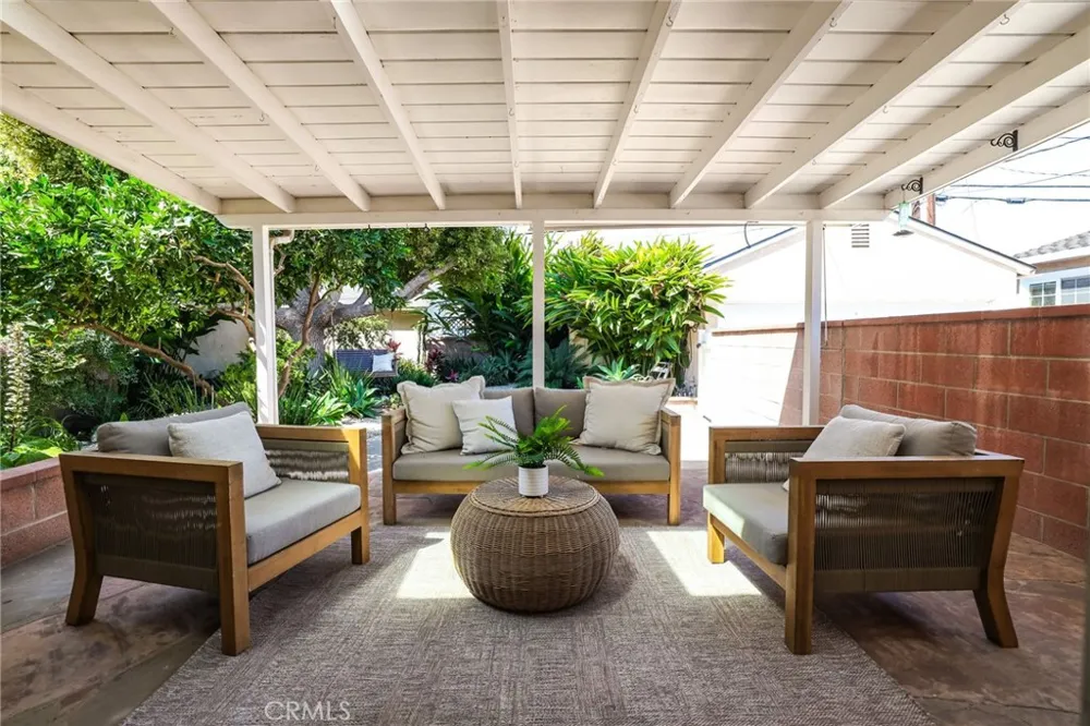 3929 Karen avenue Long Beach, CA 90808