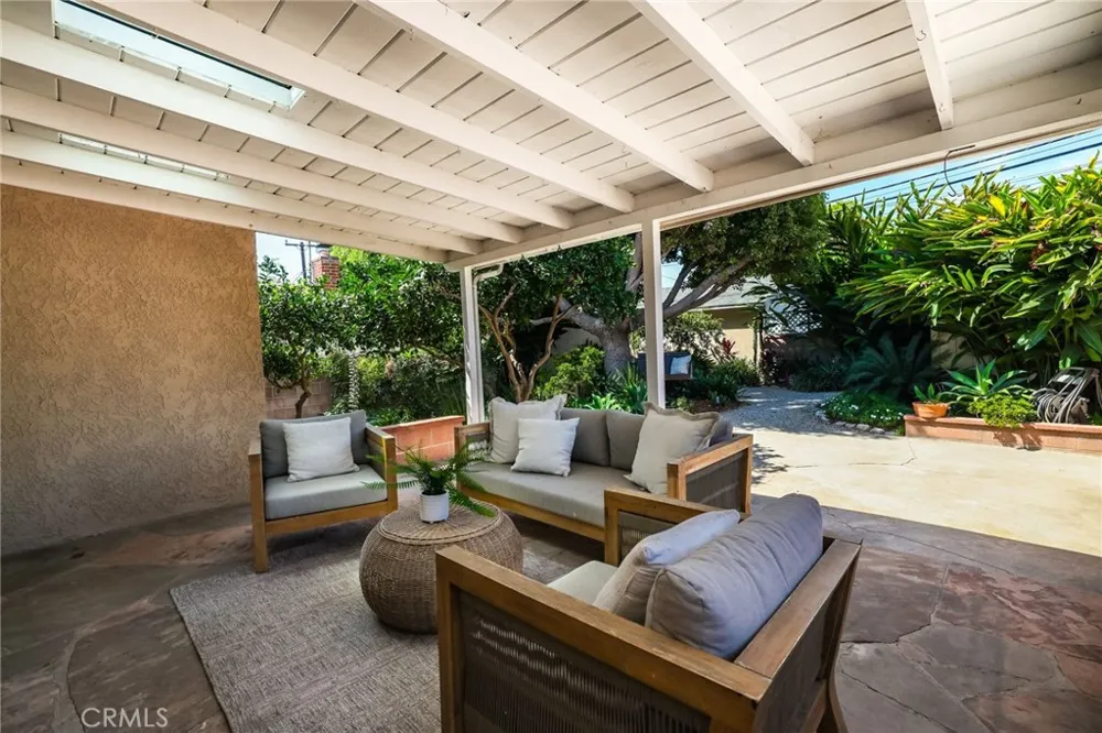 3929 Karen avenue Long Beach, CA 90808