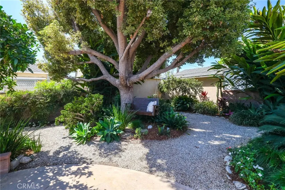3929 Karen avenue Long Beach, CA 90808