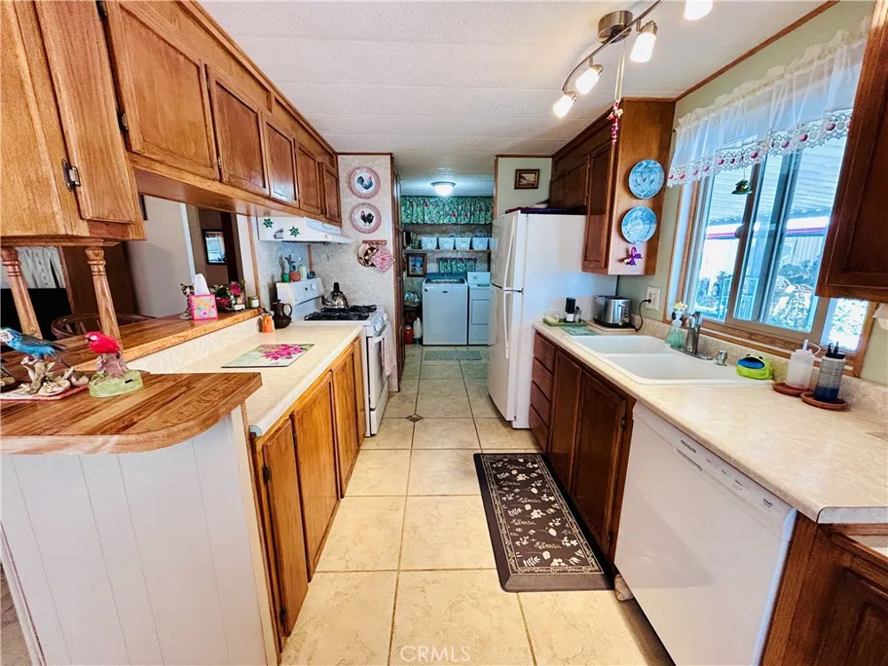 56254 29 Palms Hwy #SPC 75 Yucca Valley, CA 92284