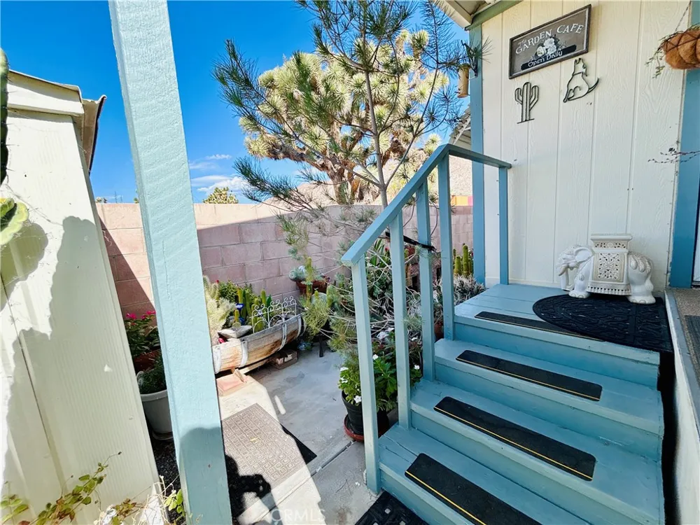 56254 29 Palms Hwy #SPC 75 Yucca Valley, CA 92284