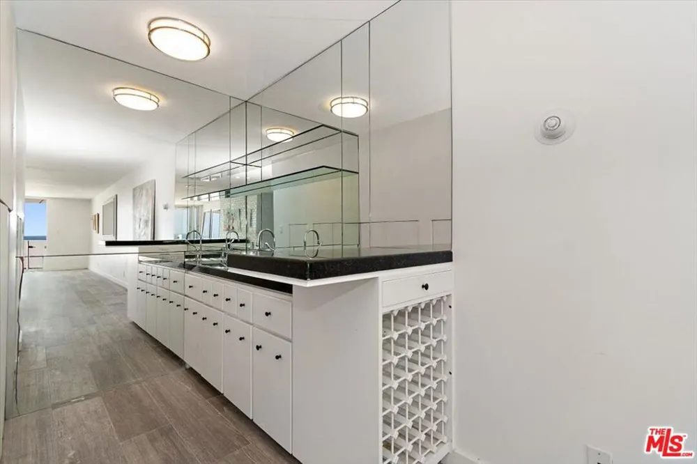 4 Jib Street #2 Marina del Rey, CA 90292