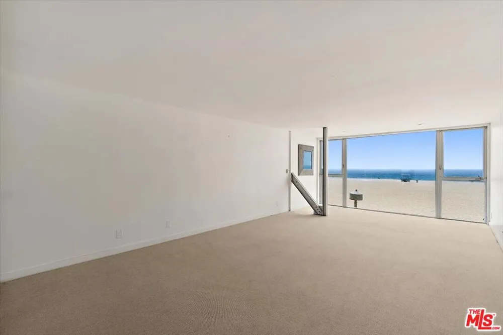 4 Jib Street #2 Marina del Rey, CA 90292