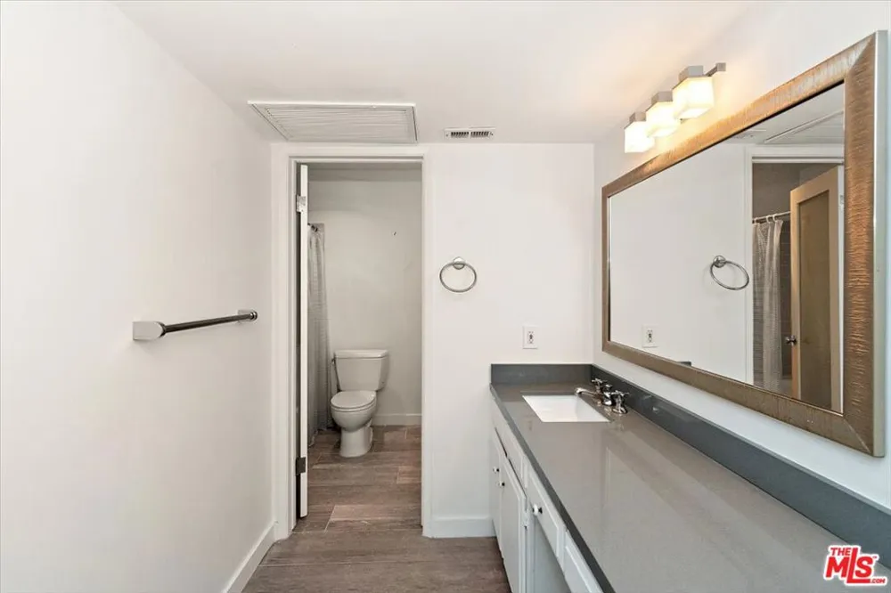 4 Jib Street #2 Marina del Rey, CA 90292