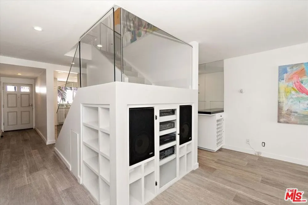 4 Jib Street #2 Marina del Rey, CA 90292