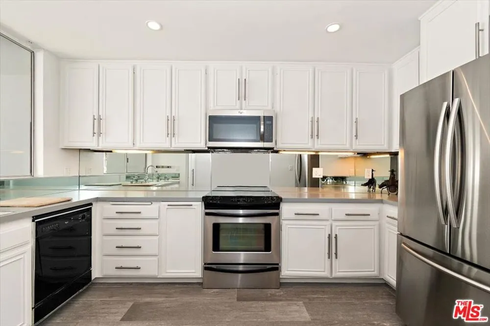 4 Jib Street #2 Marina del Rey, CA 90292