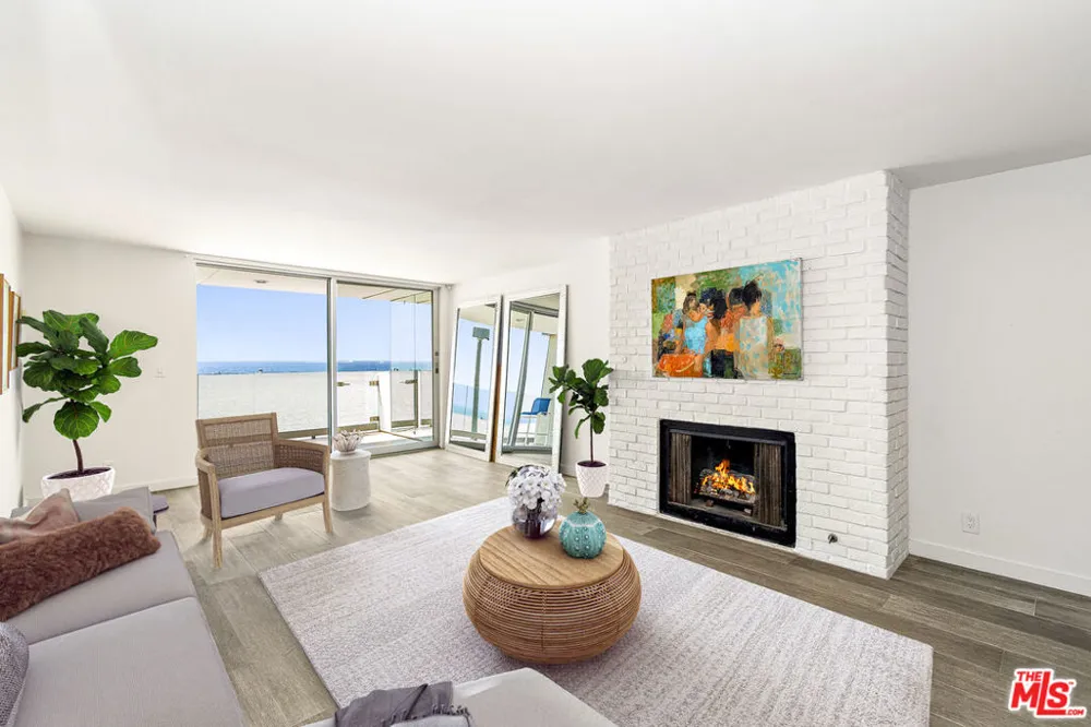 4 Jib Street #2 Marina del Rey, CA 90292
