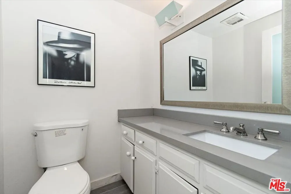 4 Jib Street #2 Marina del Rey, CA 90292