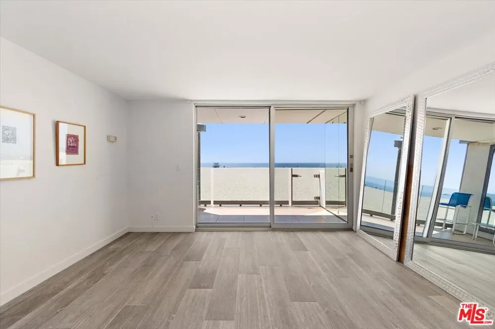4 Jib Street #2 Marina del Rey, CA 90292